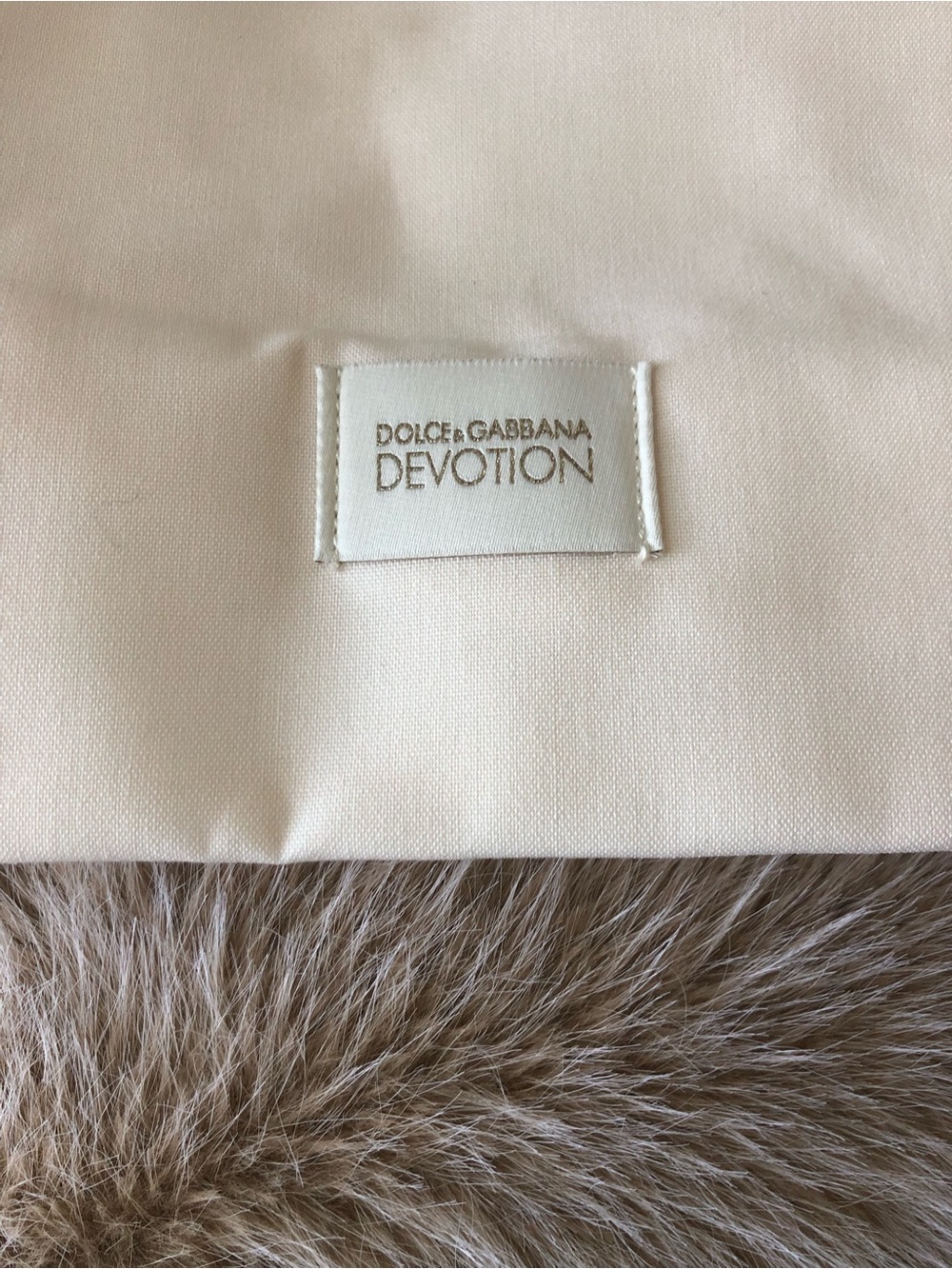 Dolce & Gabbana Devotion Cream Tote with Gold Heart Medallion | NWOT - Picture 4 of 6